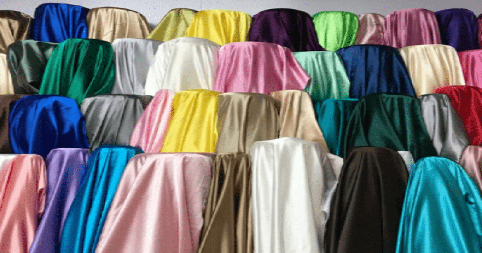 Polyester fabric vs Satin fabric