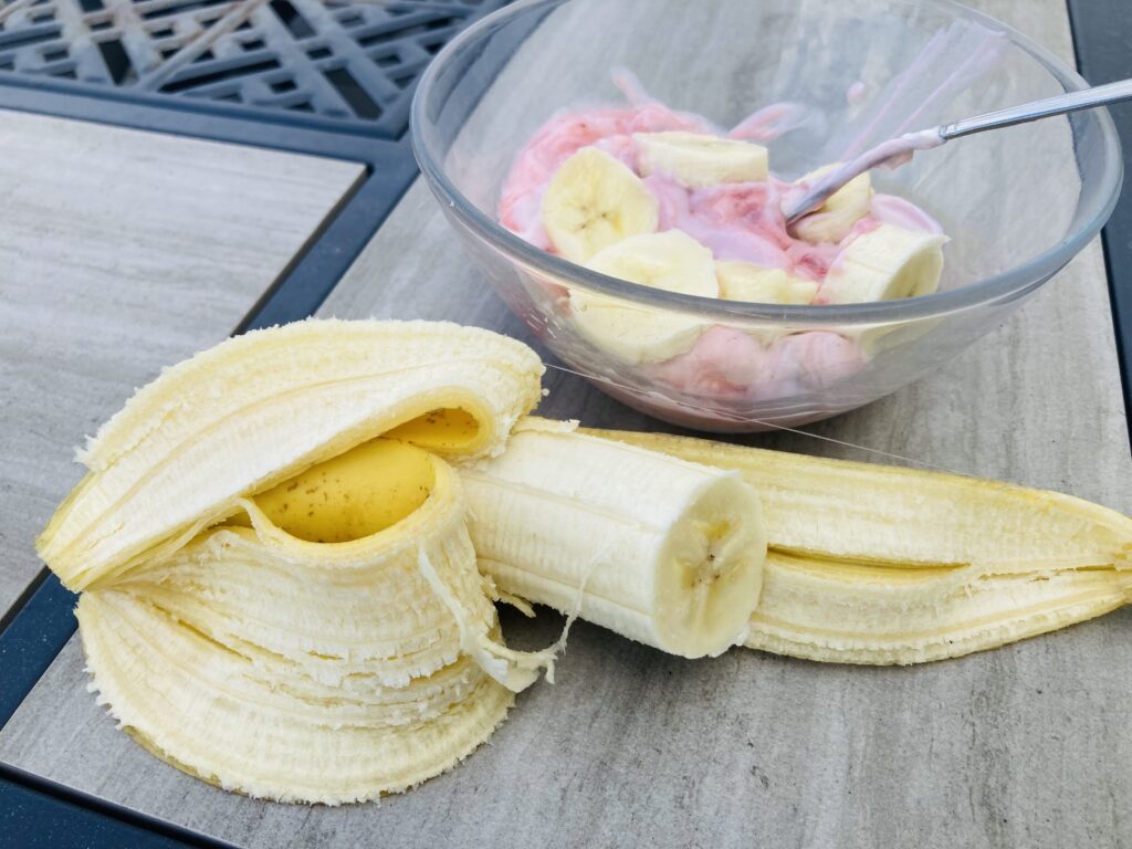 Banana yogurt, banana half peel 